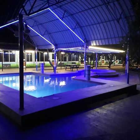 Chill Out Resort Perundurai Bagian luar foto